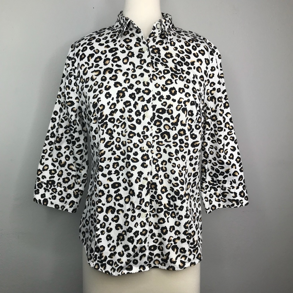 ⭐️Leopard Print 3/4 Length Sleeve Button Down